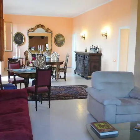Guest house Valdipugna Suites *
